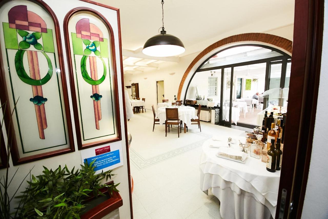 Hotel Vulci Монталто ди Кастро Екстериор снимка